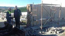 Obras no muro do Cemitério de Fátima para receber mural 