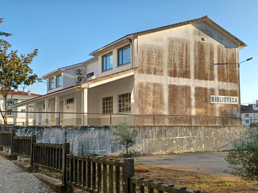 Encerramento da Biblioteca Pública de Fátima para obras