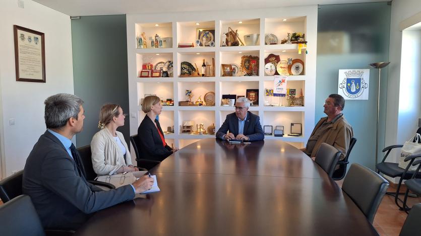 Embaixadora da Hungria visita Fátima e presta homenagem ao Padre Luís Kondor
